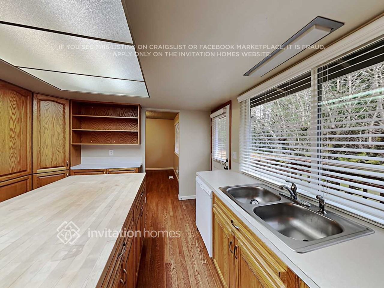 8702 61st St W - Photo 6 of 22