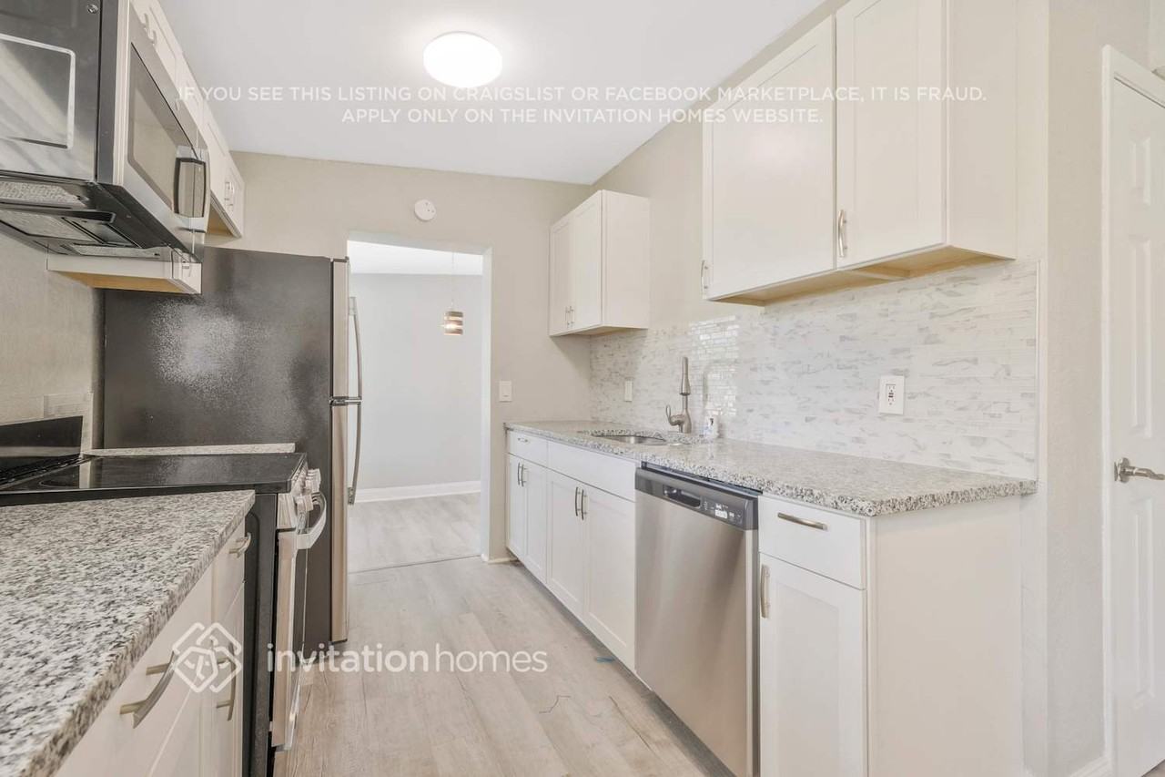 2306 Firestone Rd - Photo 7 of 30