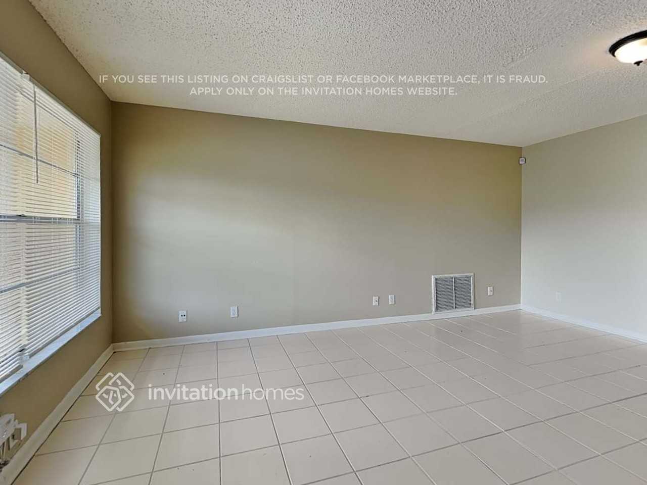 9019 Sw 9th St - Photo 4 of 13