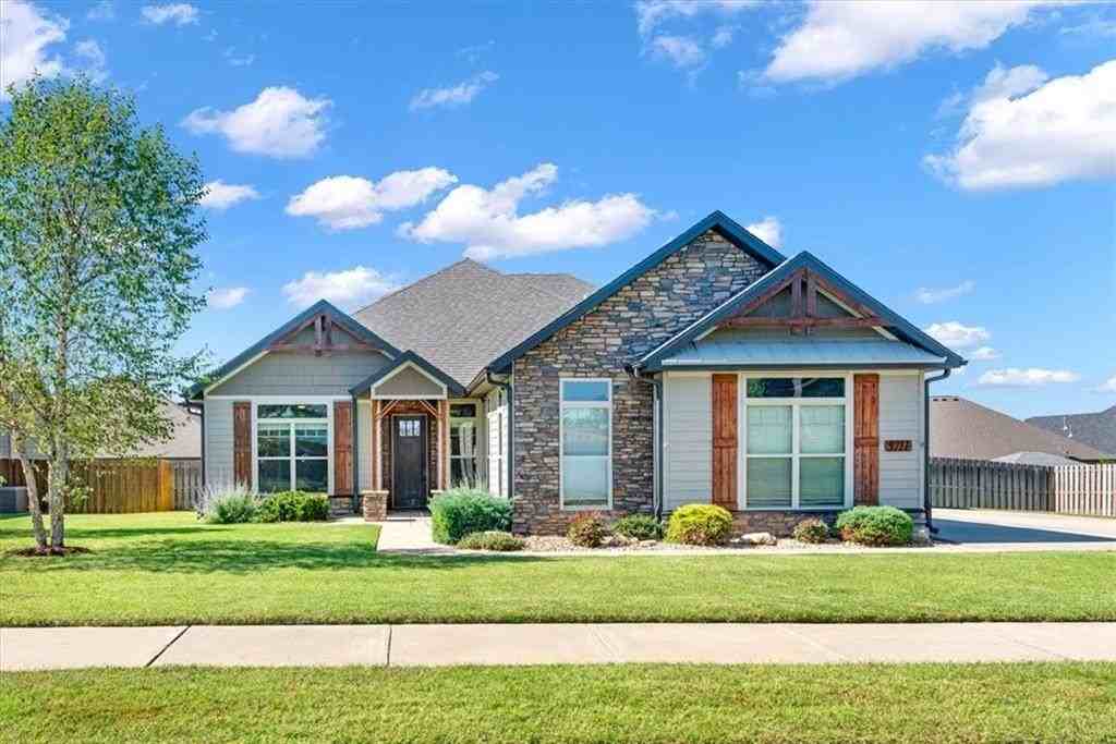 3711 Bitterroot St - Photo 2 of 17