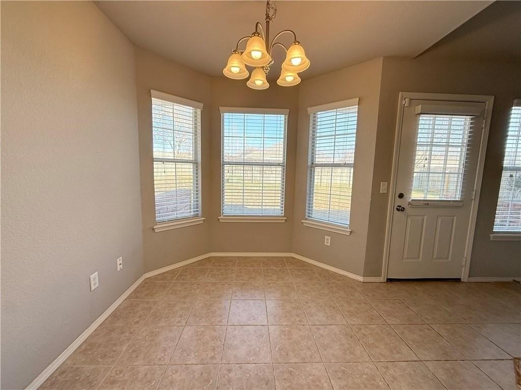 950 West Honeysuckle Drive - Photo 5 of 14