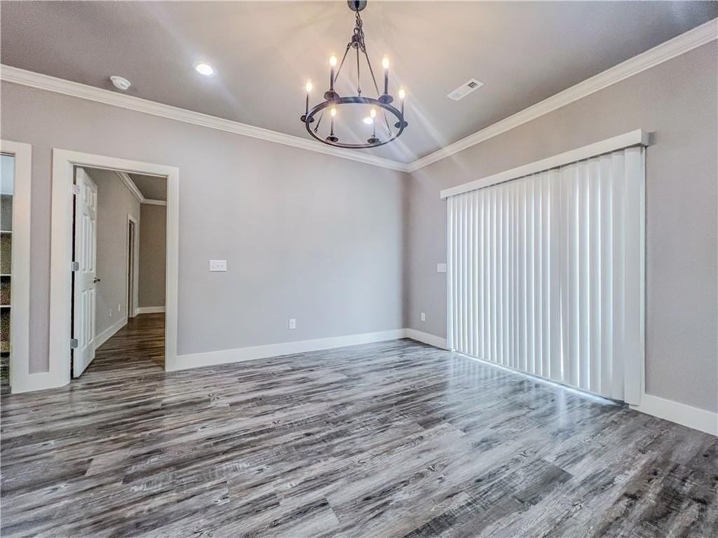 1825 Woodhause Cir - Photo 7 of 18