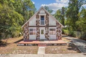 featured image of 206 North Arnold Road