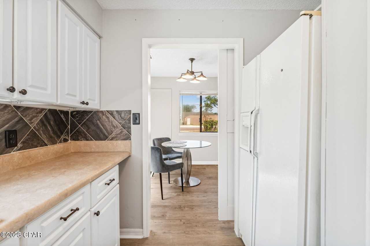 206 North Arnold Road - Photo 6 of 16