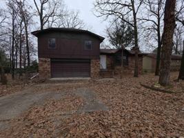 featured image of 28 Helen Drive