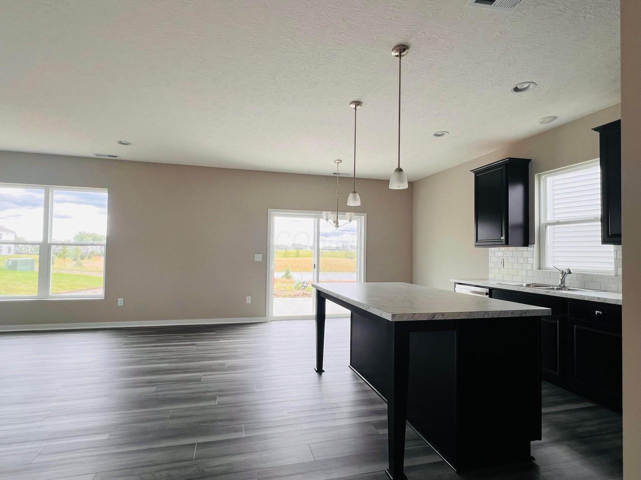 7101 Unitas Loop - Photo 7 of 36