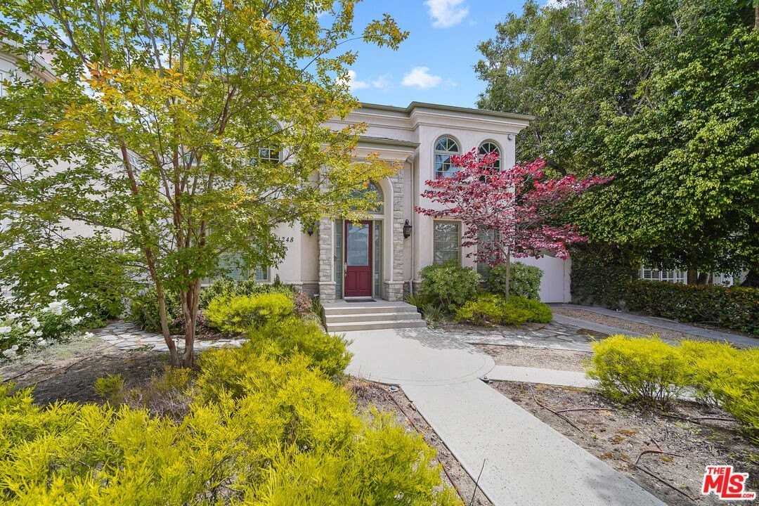 248 S Swall Dr - Photo 2 of 49