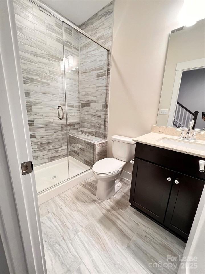 3011 Citizens Ln - Photo 6 of 37