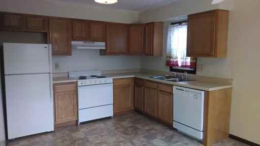 2317 Rainbow Ave - Photo 2 of 5