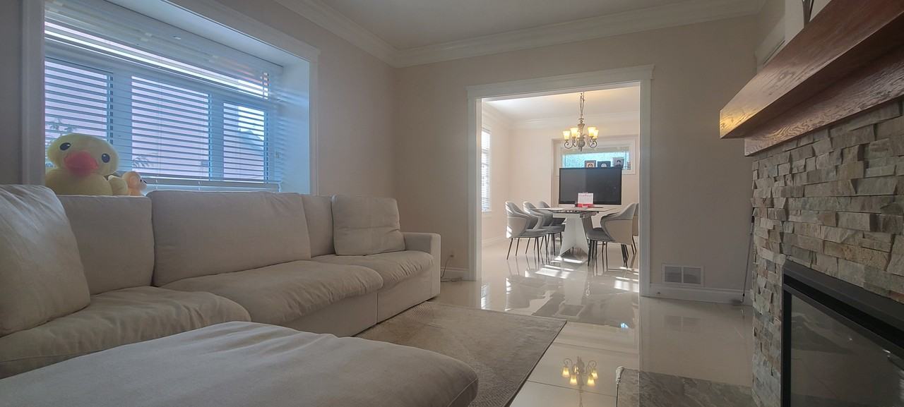 2058 West 42nd Avenue - Photo 4 of 34