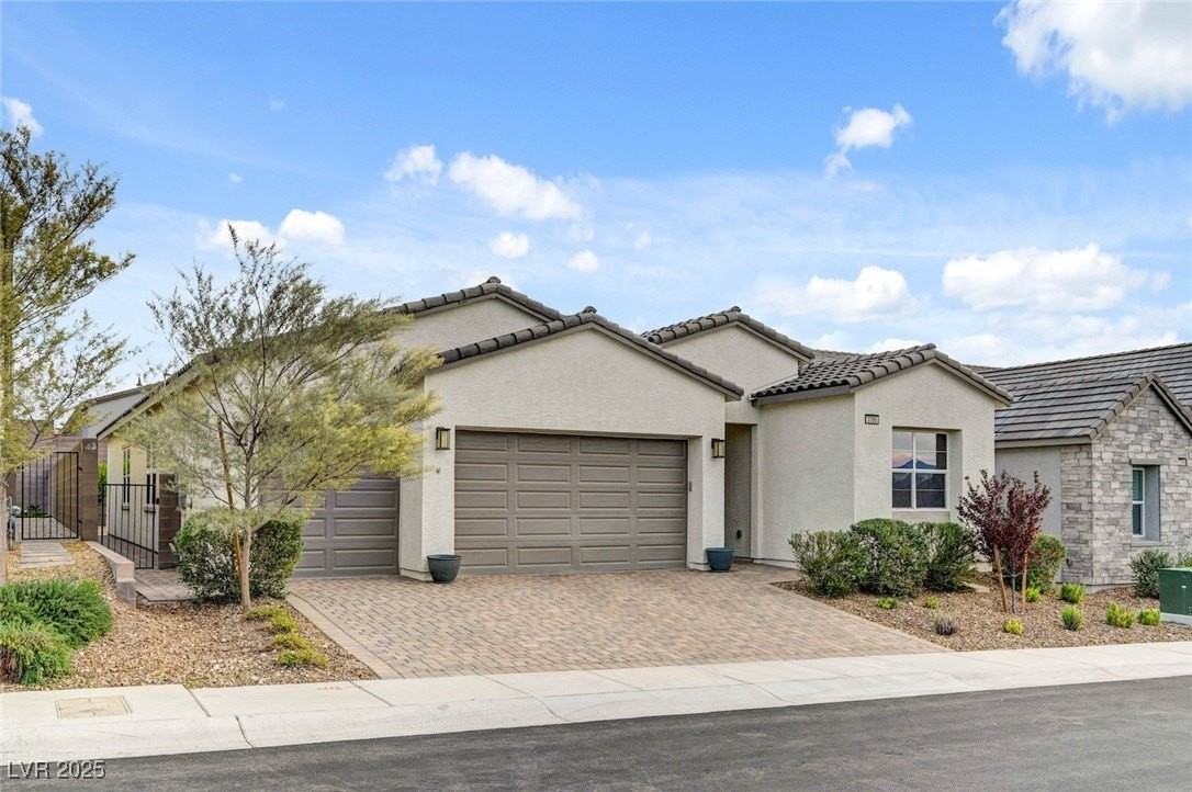 3395 Stone View Ave - Photo 2 of 47