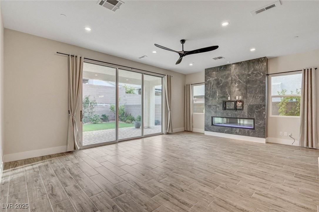 3395 Stone View Ave - Photo 6 of 47