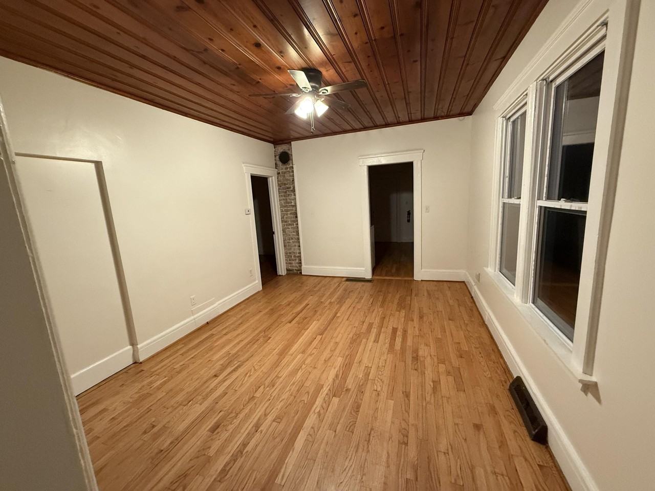 2229 Faber St - Photo 2 of 9