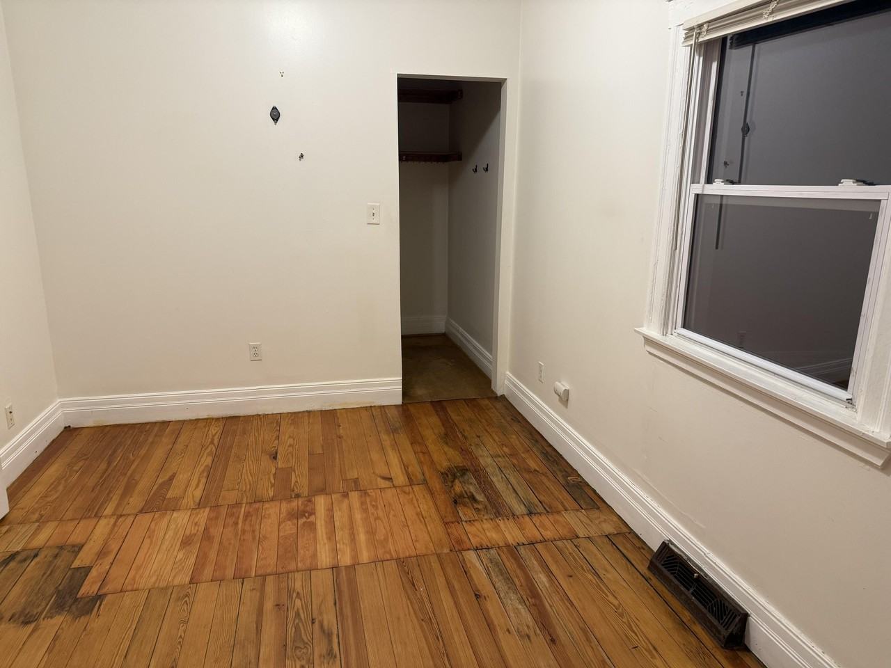 2229 Faber St - Photo 3 of 9