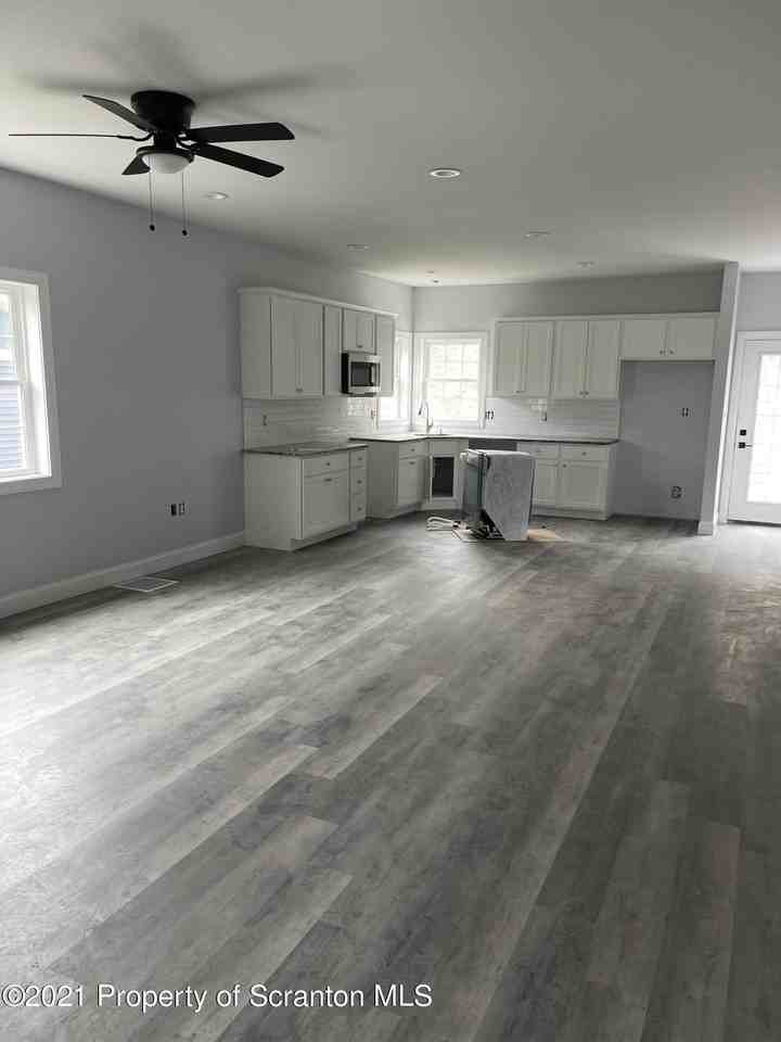 429 Felts Street - Photo 3 of 13