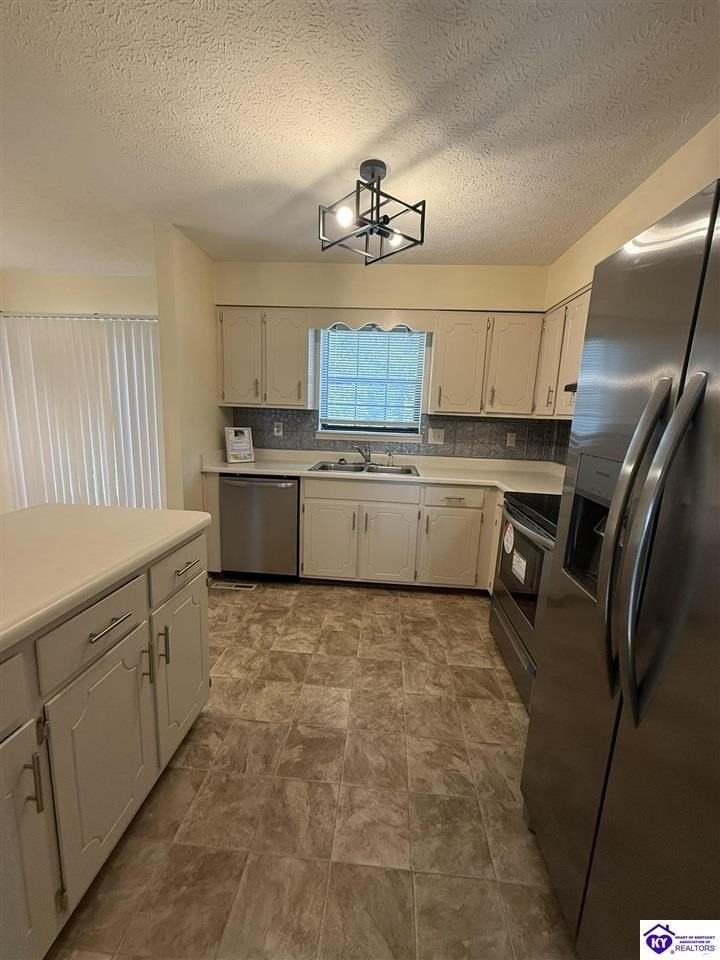 105 Candy Ct - Photo 4 of 26