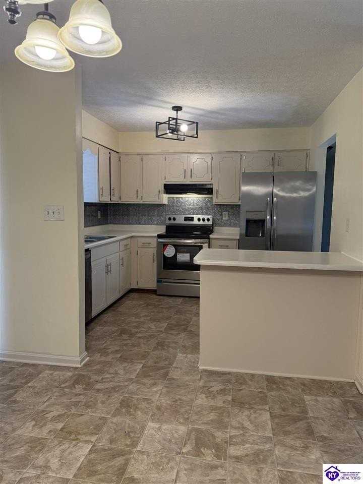 105 Candy Ct - Photo 6 of 26