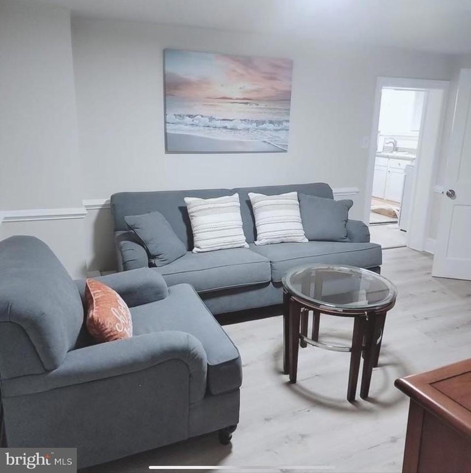 480 W South St - Photo 2 of 17