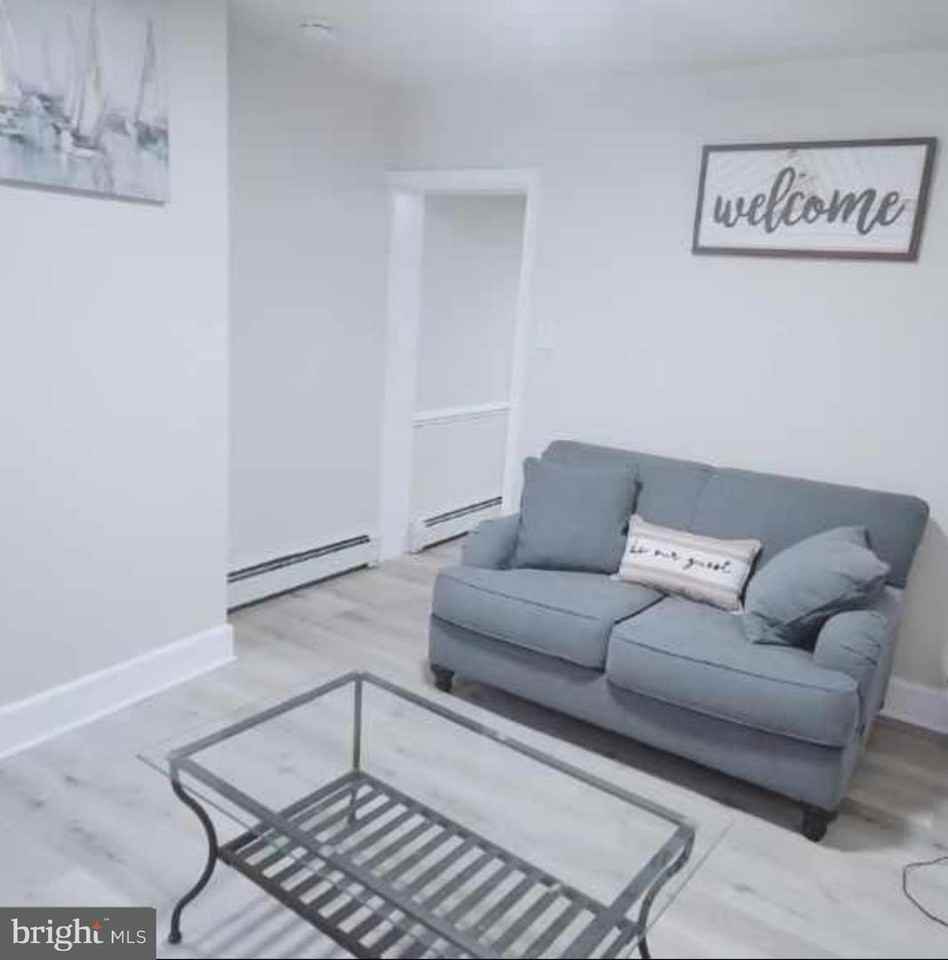 480 W South St - Photo 3 of 17