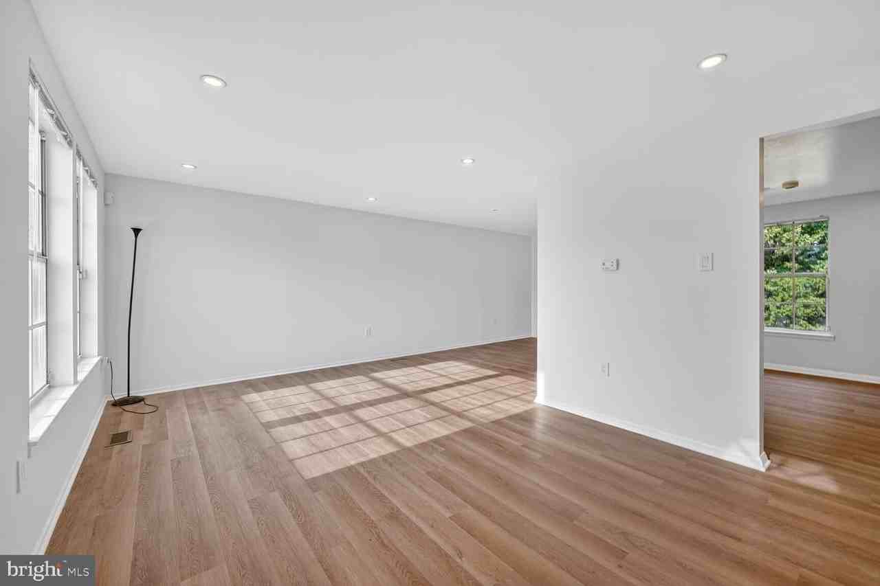 3704 Ashboro Ct - Photo 2 of 15