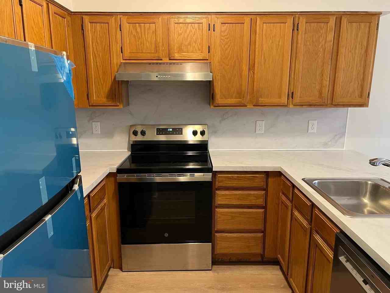 83 W Laurel Ave - Photo 6 of 20