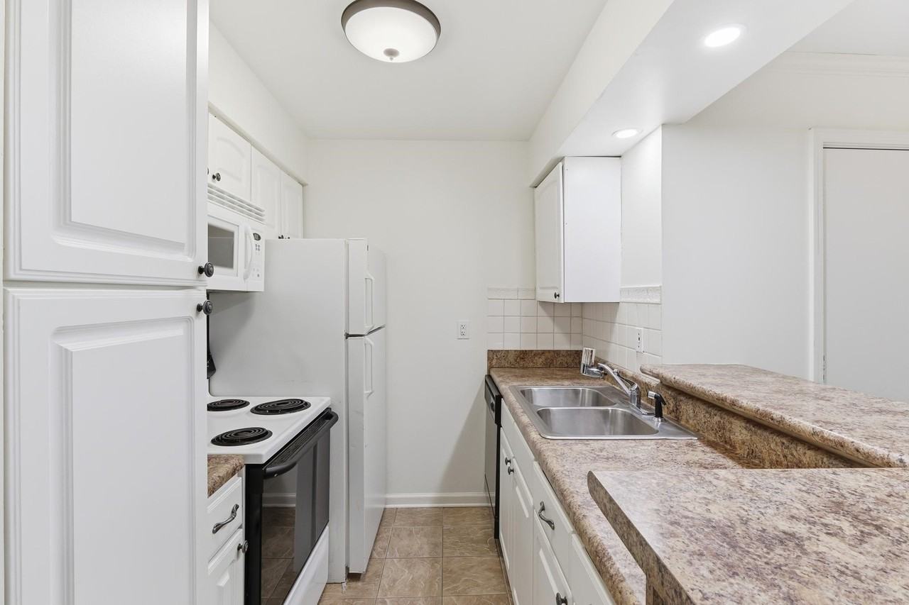 6734 Quail Hollow Ct #1 - Photo 4 of 18