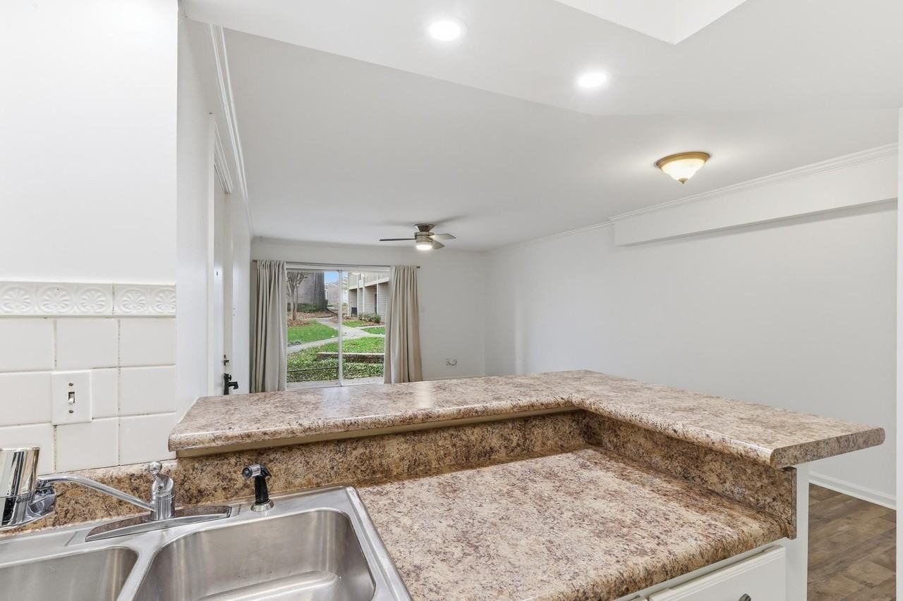 6734 Quail Hollow Ct #1 - Photo 5 of 18