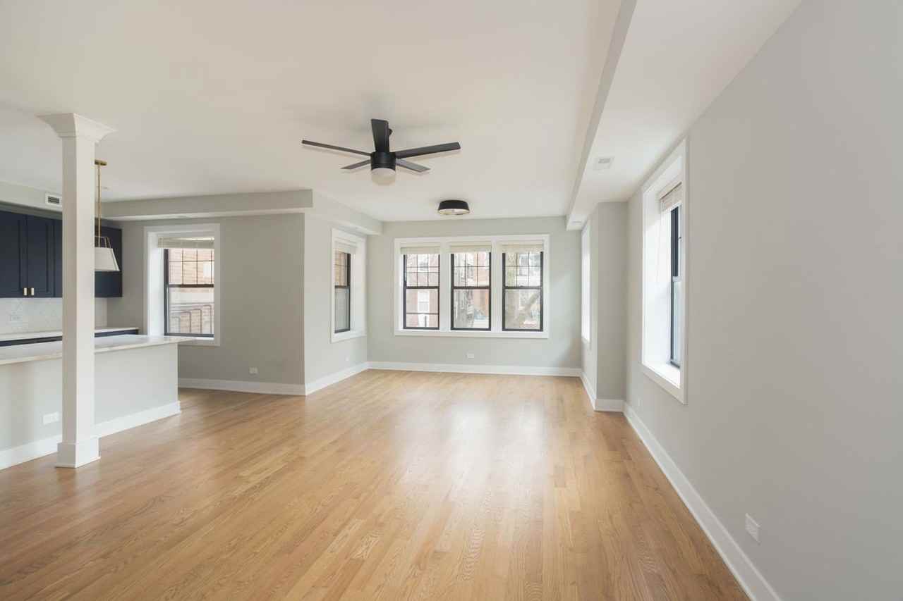 N Seeley Ave #1A - Photo 4 of 8