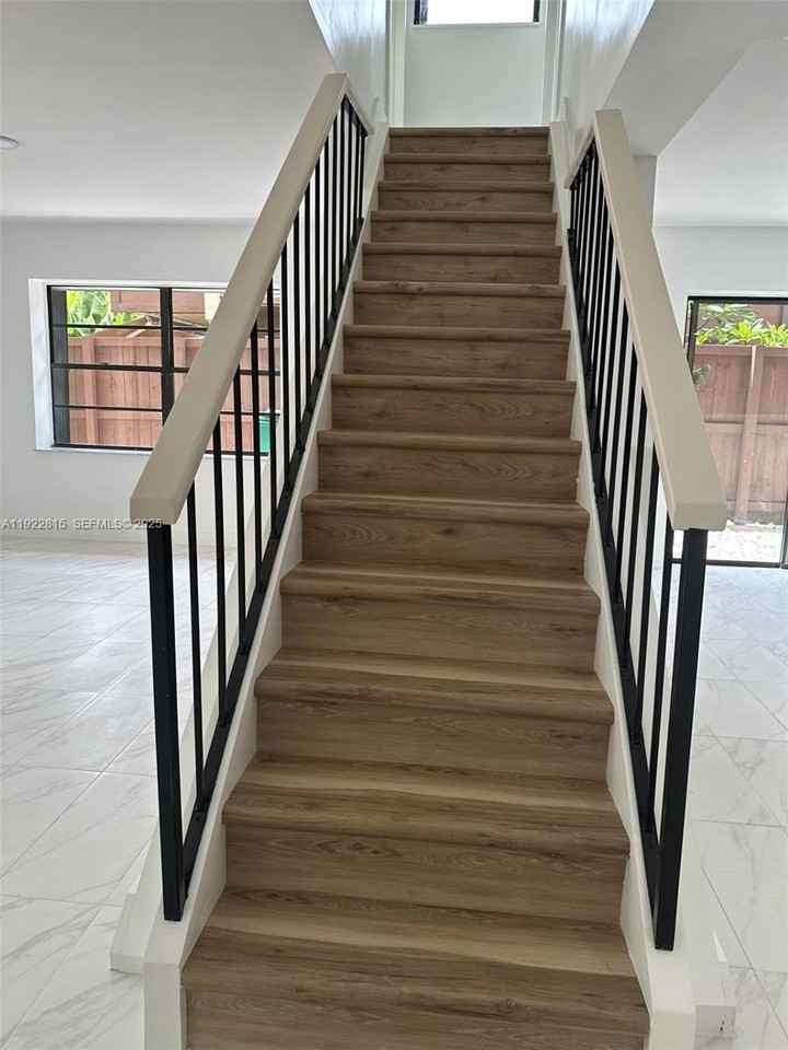 7123 Southwest 115th Place #B25 - Photo 5 of 16