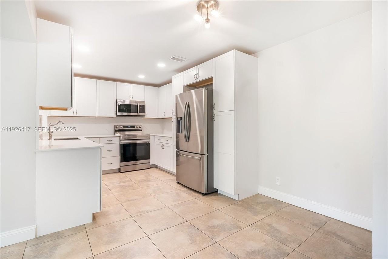 8172 Nw 67th Ave #NA - Photo 4 of 44