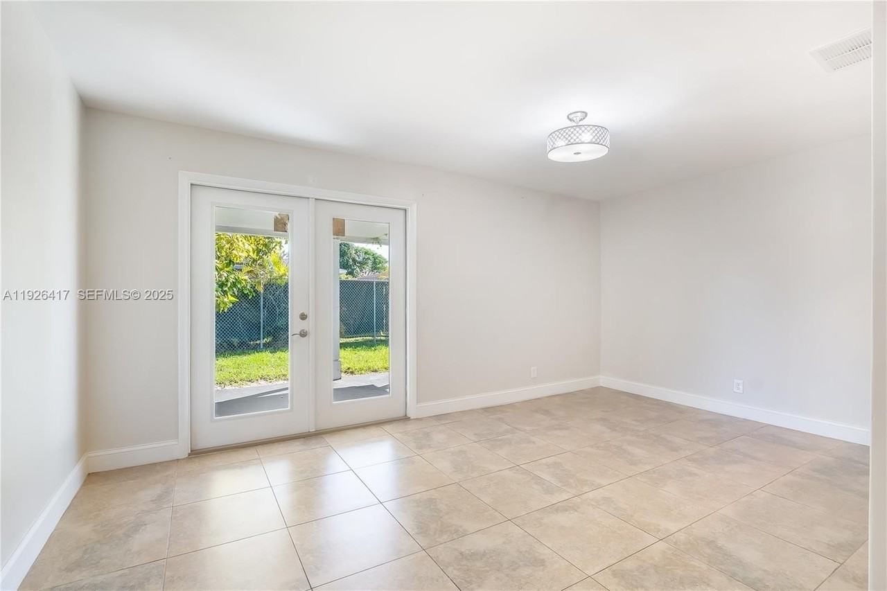 8172 Nw 67th Ave #NA - Photo 7 of 44