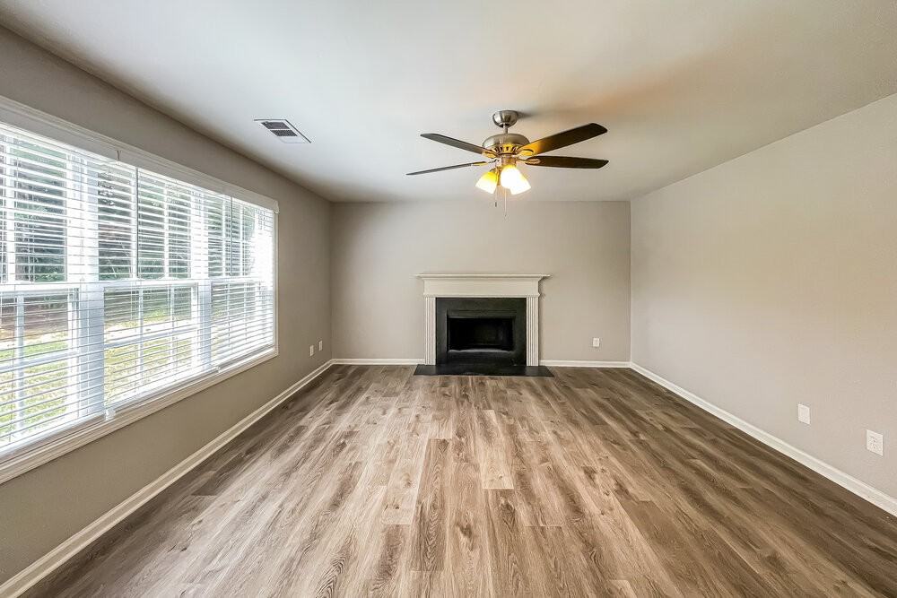 6659 Breckenridge Dr - Photo 4 of 17