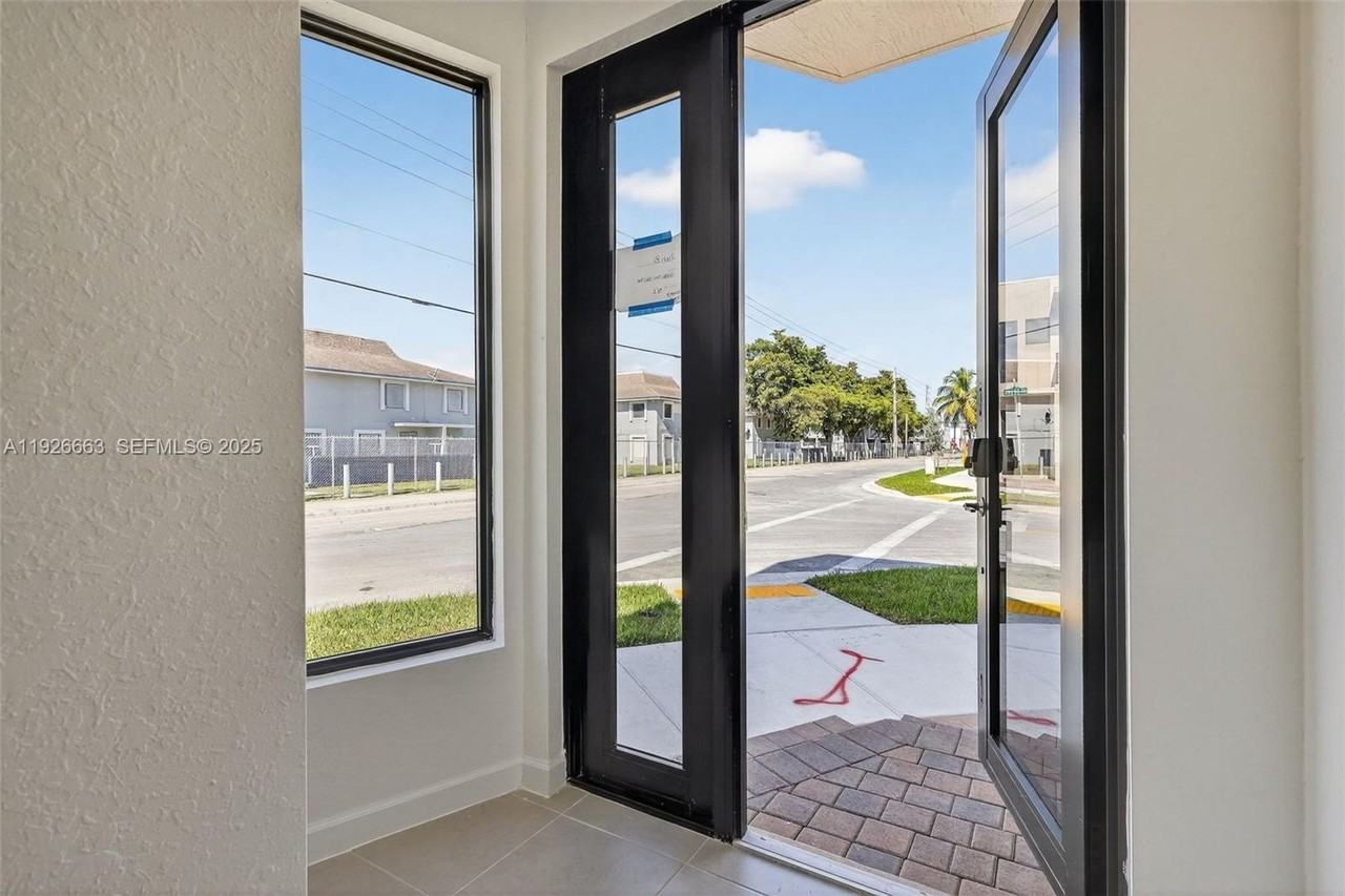 13835 Sw 261st Ter #13835 - Photo 4 of 45