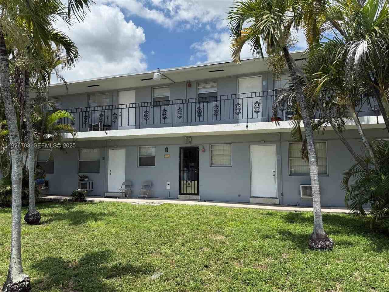 519 Sw 27th Ave #209