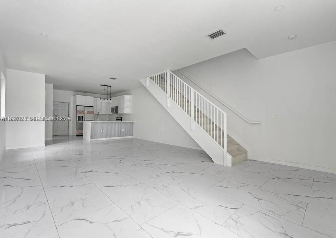 2145 Nw 4th St #2145 - Photo 4 of 13