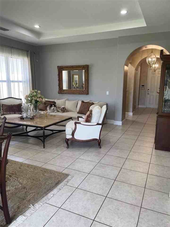 3320 Nw 84th Way #3320 - Photo 4 of 17