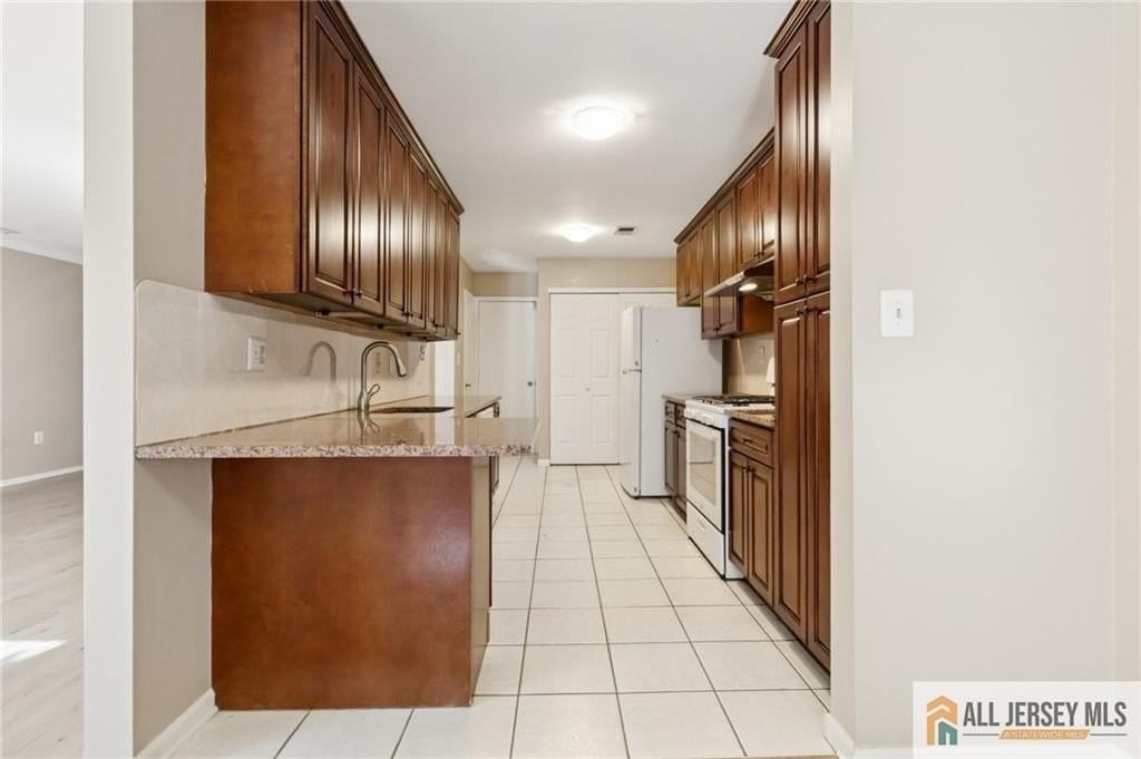 10 Brookline Ct #G - Photo 7 of 29