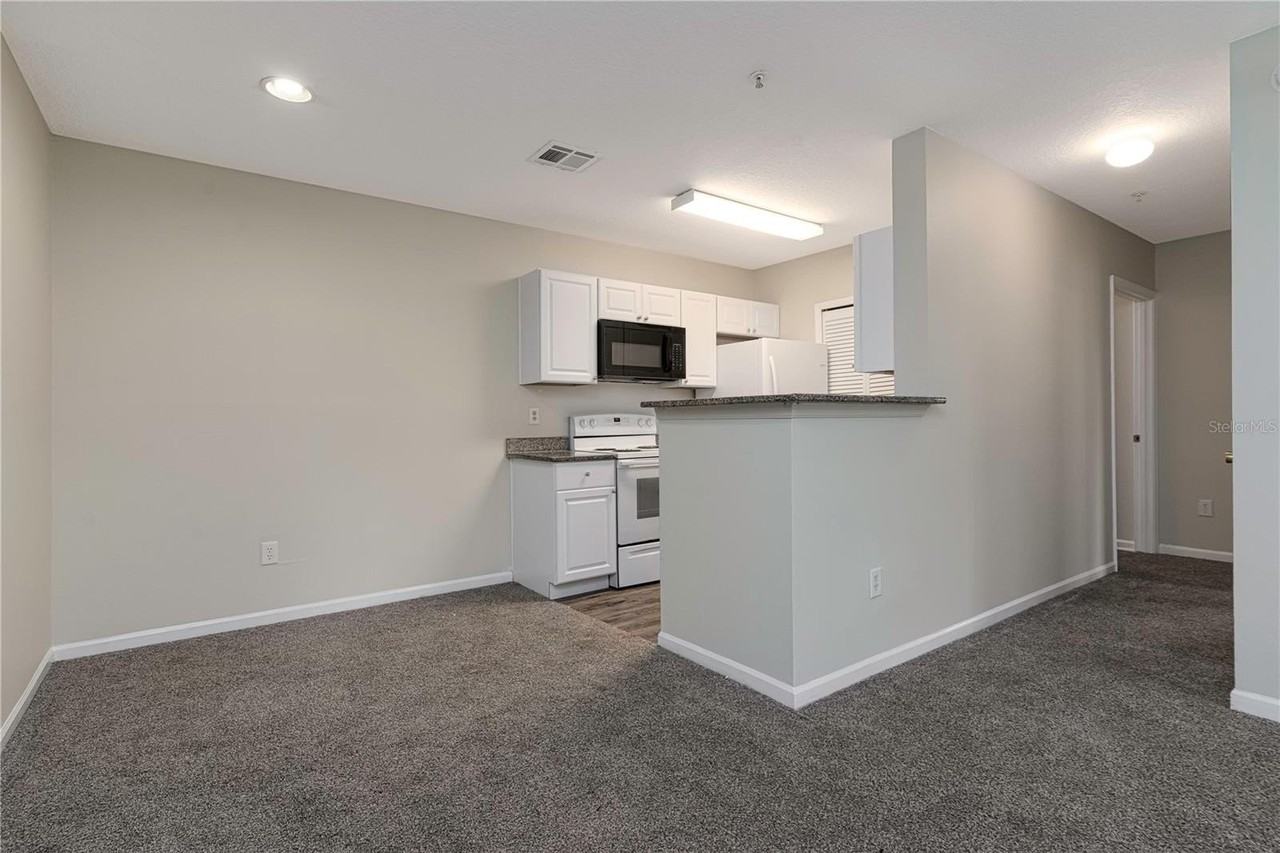 4324 S Kirkman Rd #1103 - Photo 3 of 20