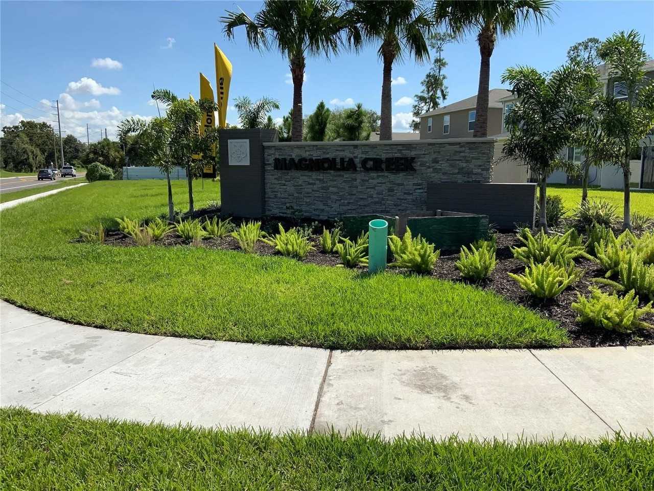 10355 Honeysuckle Vine Cir - Photo 2 of 23