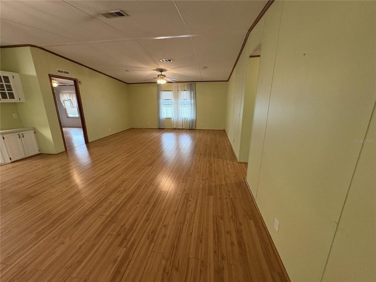 616 Klickety Klak Ln - Photo 4 of 48