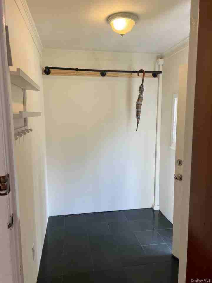 1148 West Broadway - Photo 3 of 12