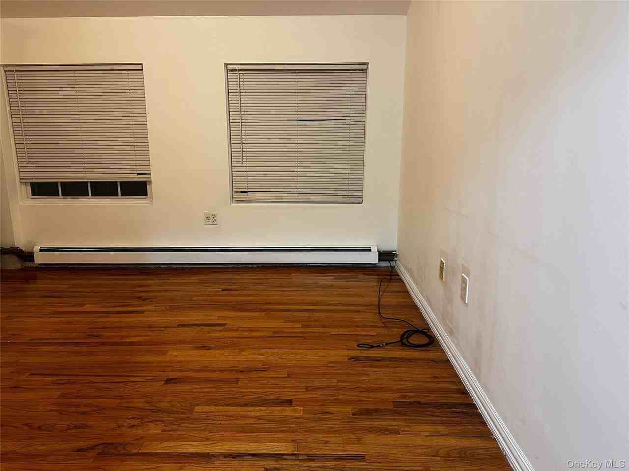 16114 140th Ave Unit 2 #2 - Photo 3 of 14