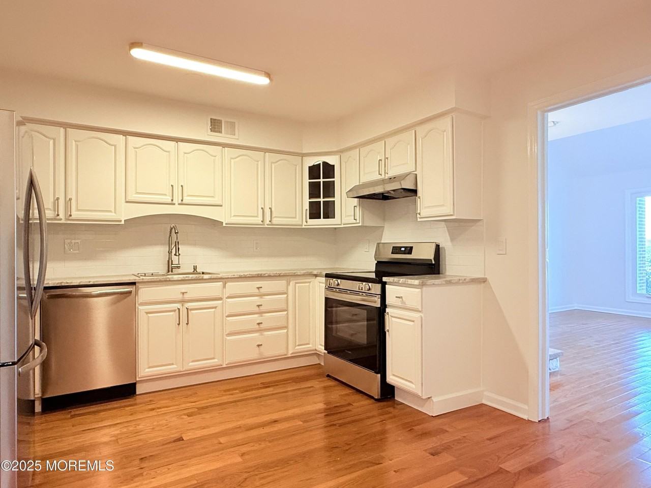 25 Meadow Avenue #64 - Photo 5 of 12