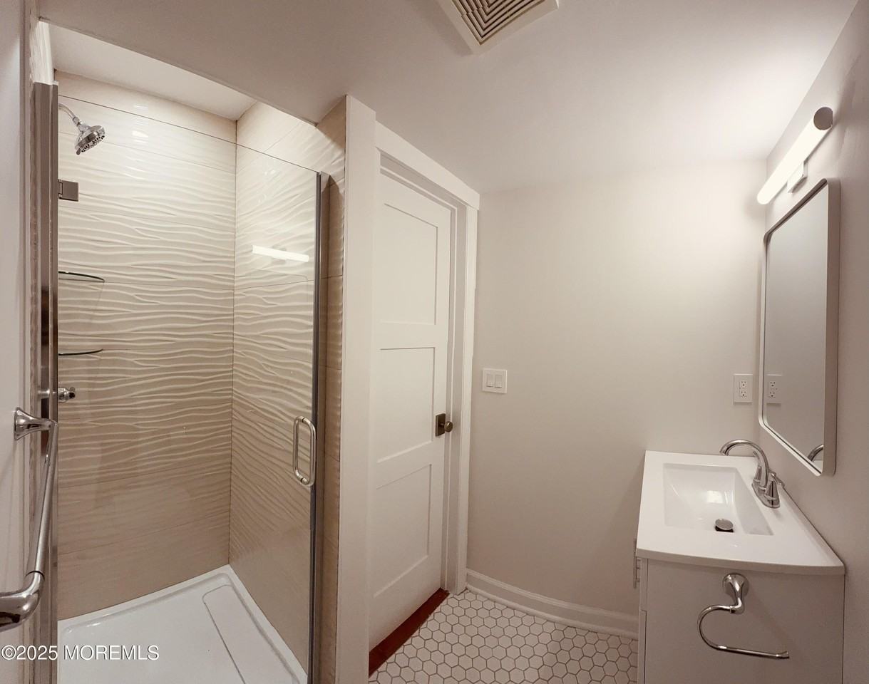 25 Meadow Avenue #64 - Photo 7 of 12