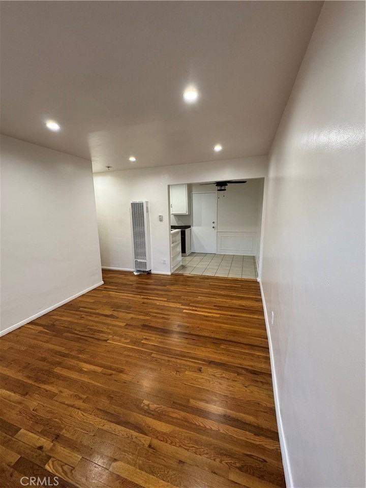 2573 North Lincoln Street - Photo 3 of 10