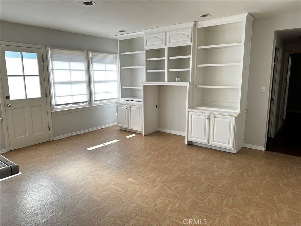 2900 Shakespeare Drive - Photo 7 of 18