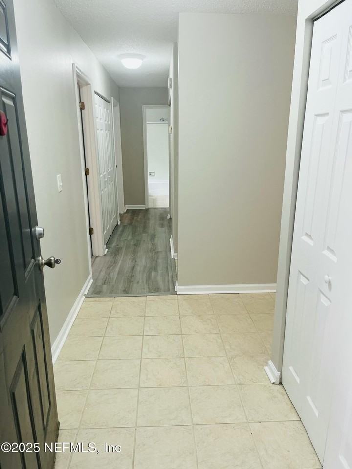 8880 Old Kings Rd Unit 20 #20 - Photo 4 of 35