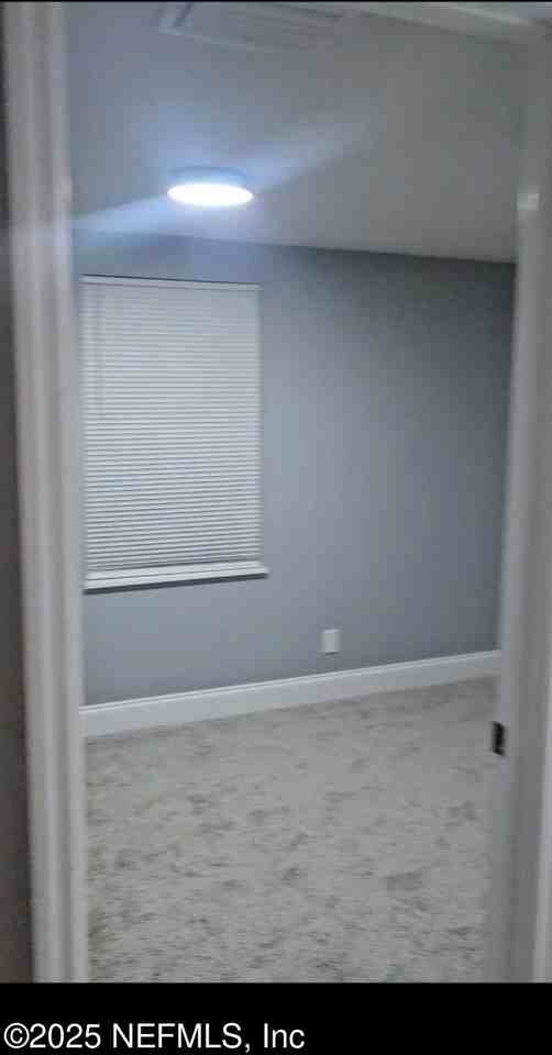 403 S Highland Ave - Photo 7 of 9