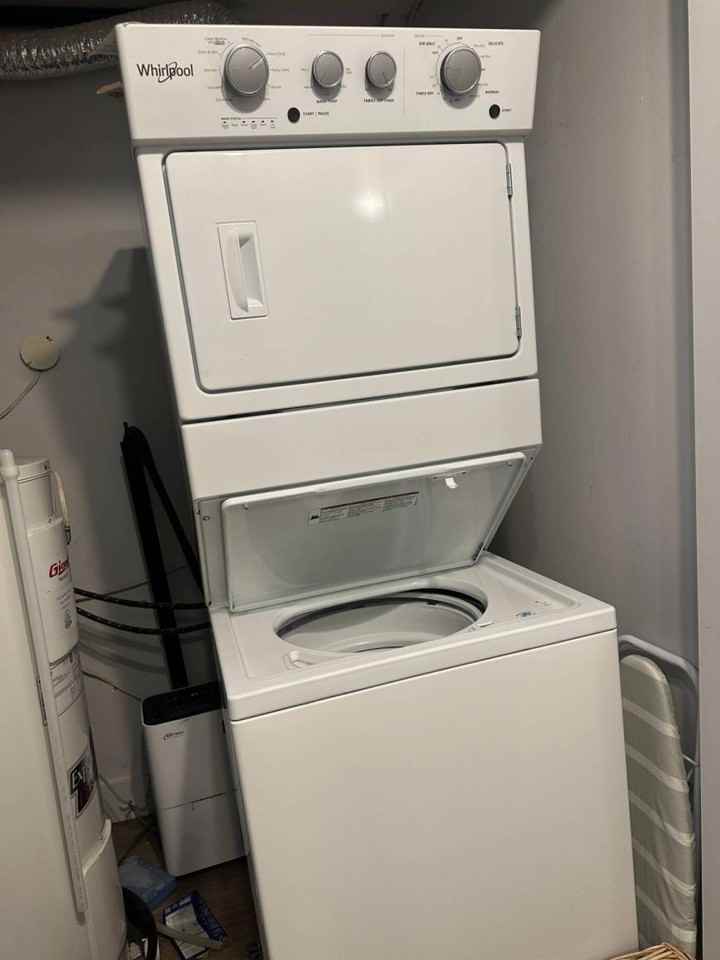 22 Springbrook Dr - Photo 6 of 10