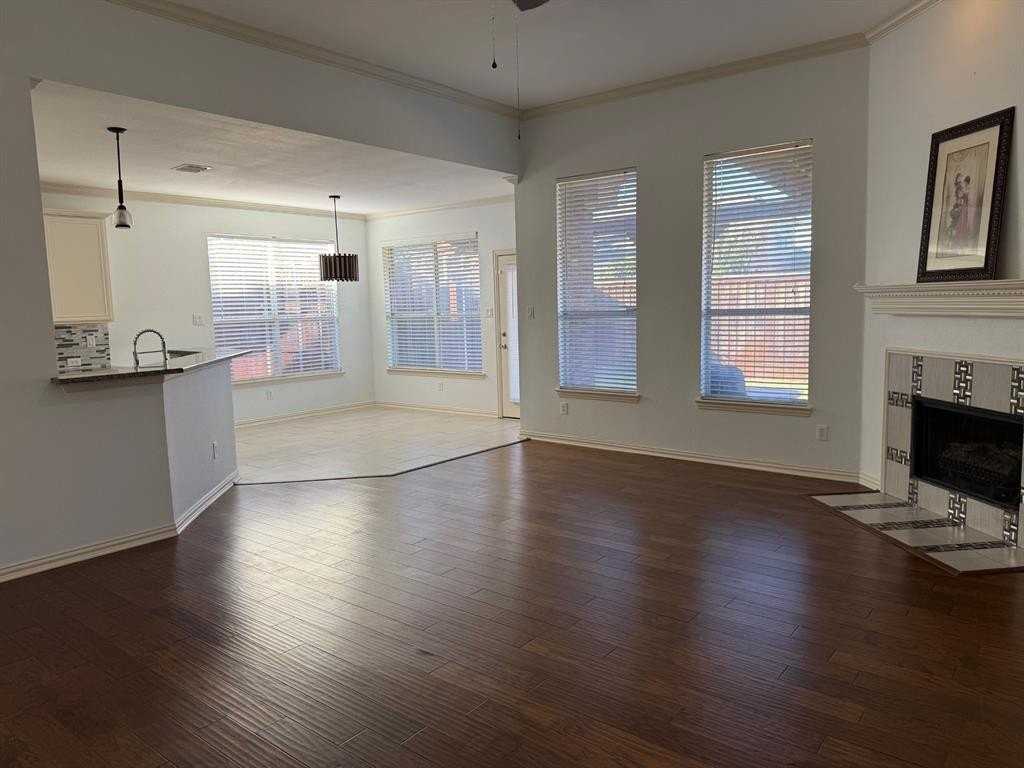 1613 Clarke Springs Drive - Photo 7 of 23